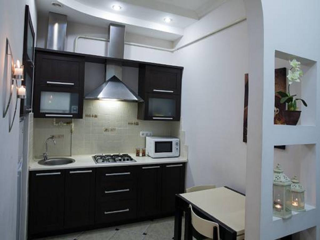 1 Minute To Rynok Square Apartamento Lviv Quarto foto